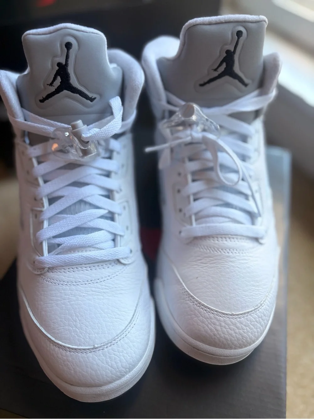 Air Jordan Retro 5s Mens size 10